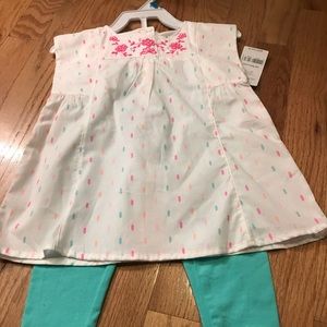 New with tags Carter’s set 24 month